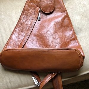 Clarks leather backpack zip strap GUC